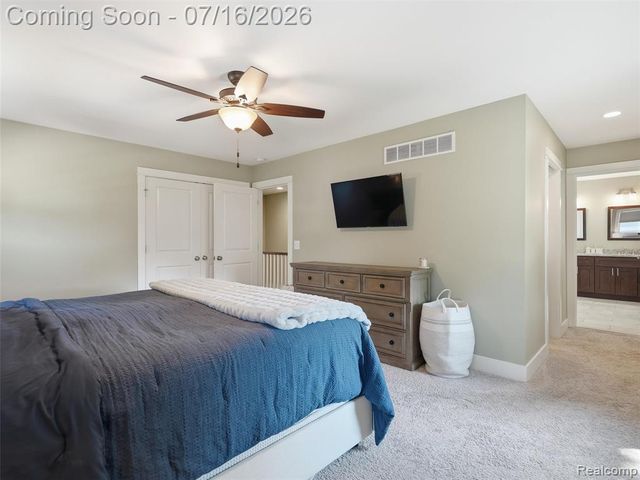 1427 N Maple Avenue, Royal Oak, MI 48067