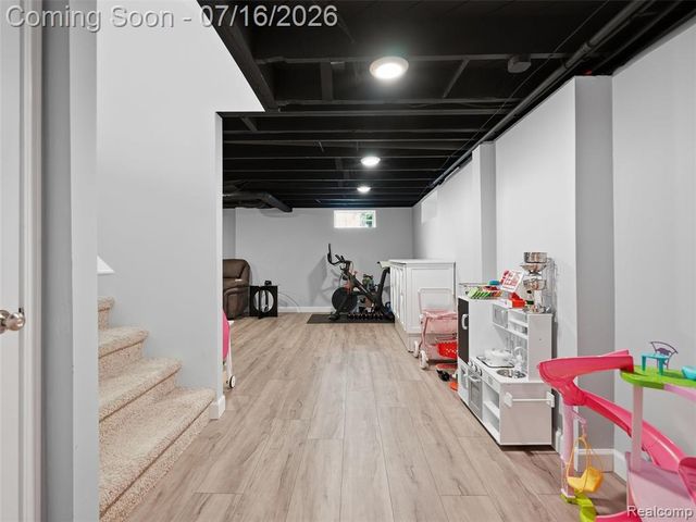1427 N Maple Avenue, Royal Oak, MI 48067