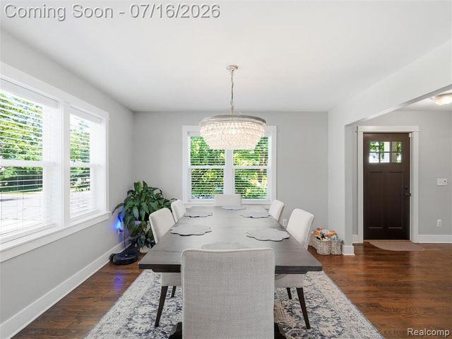 1427 N Maple Avenue, Royal Oak, MI 48067