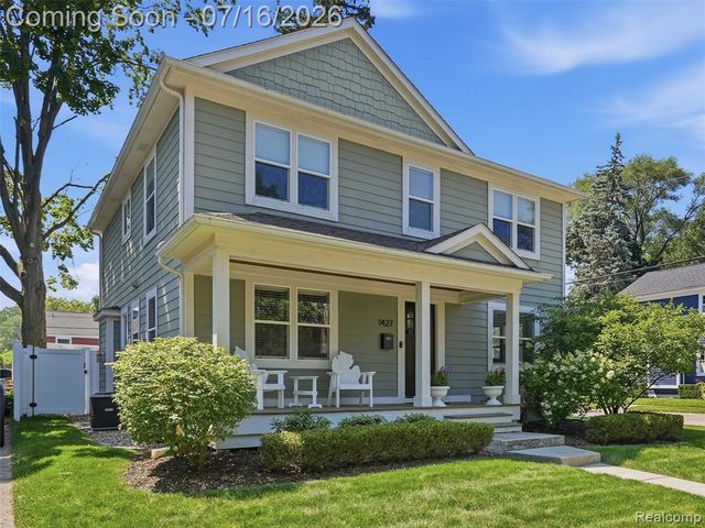 1427 N Maple Avenue, Royal Oak, MI 48067