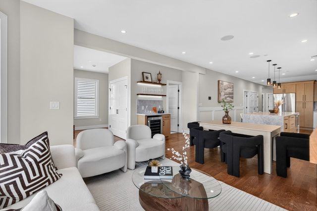 555 Somerville Ave 2, Somerville, MA 02143