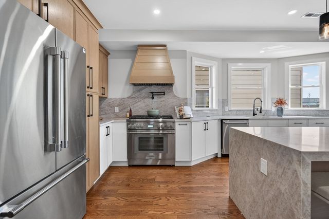 555 Somerville Ave 2, Somerville, MA 02143