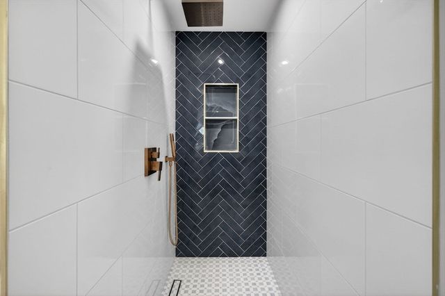 555 Somerville Ave 2, Somerville, MA 02143