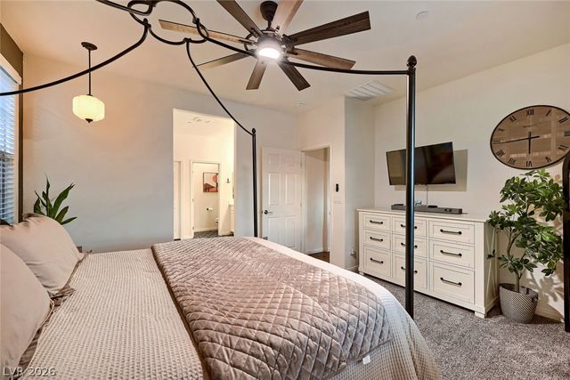 41 Tatahatso Point Street, Henderson, NV 89011
