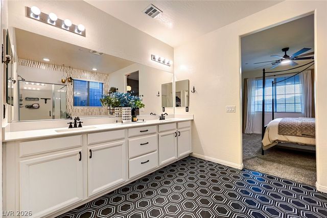 41 Tatahatso Point Street, Henderson, NV 89011