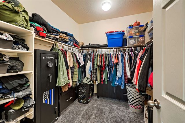 41 Tatahatso Point Street, Henderson, NV 89011