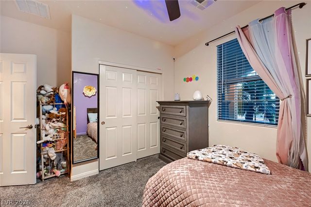 41 Tatahatso Point Street, Henderson, NV 89011