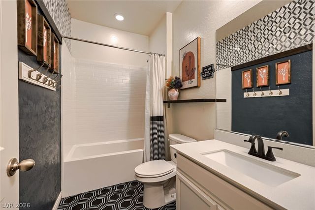 41 Tatahatso Point Street, Henderson, NV 89011