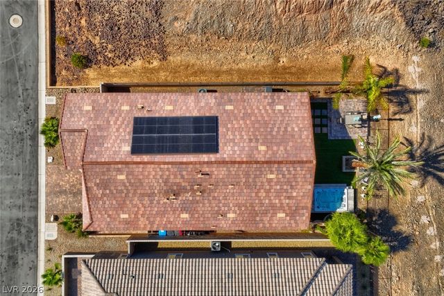 41 Tatahatso Point Street, Henderson, NV 89011