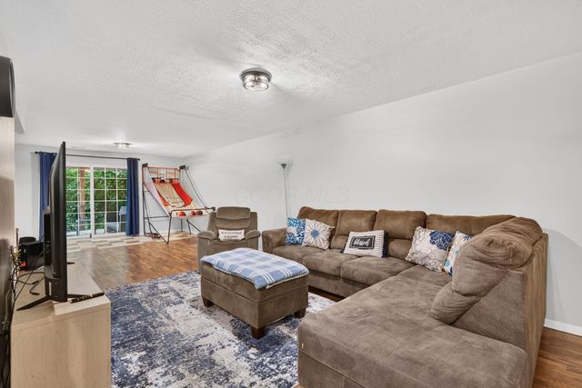 235 Brueghel Road, Blacklick, OH 43004