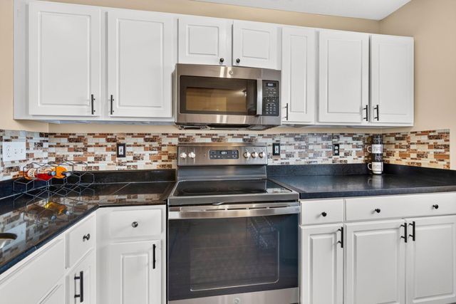 235 Brueghel Road, Blacklick, OH 43004