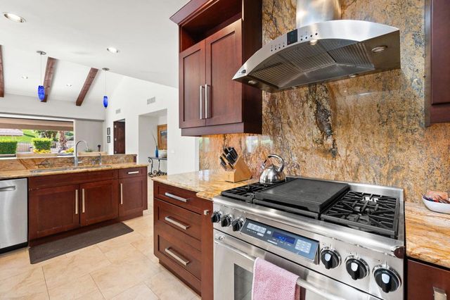 47801 Quercus Lane, Palm Desert, CA 92260