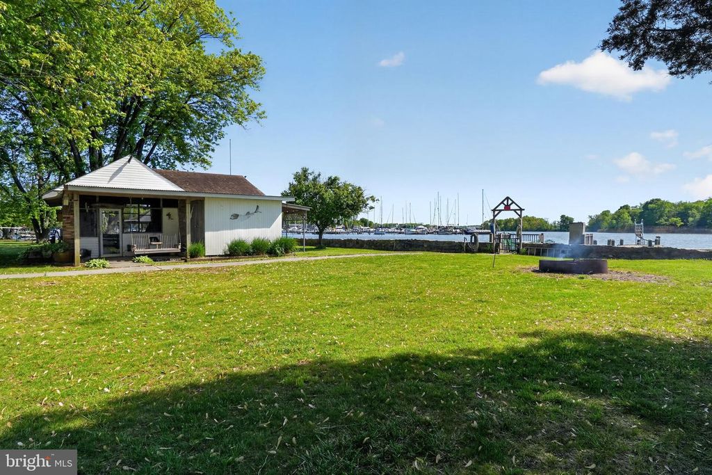 Image 19 of property listing at 3500 GLENWOOD RD, Baltimore, MD 21220