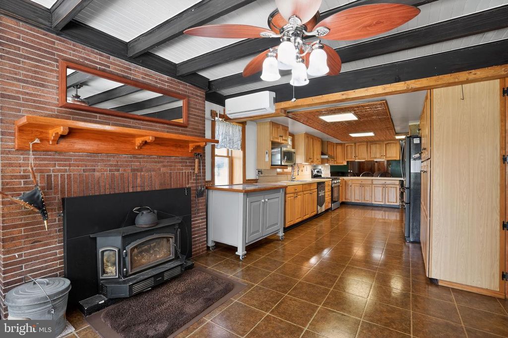 Image 26 of property listing at 3500 GLENWOOD RD, Baltimore, MD 21220