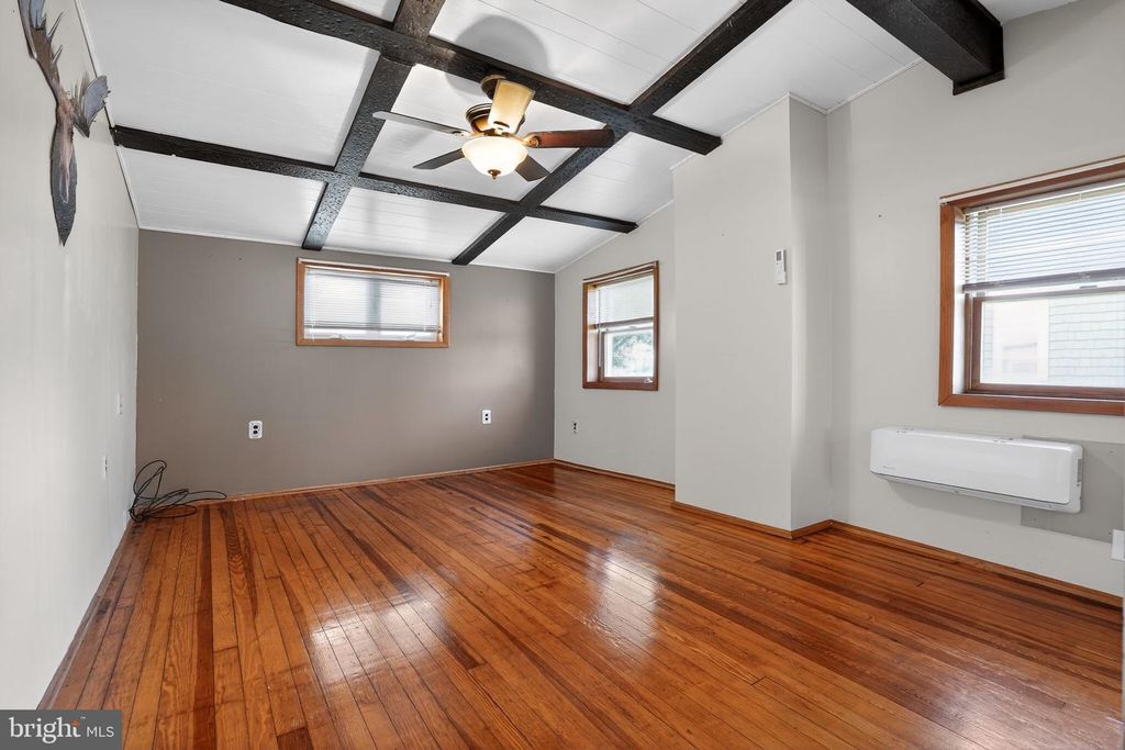 Image 38 of property listing at 3500 GLENWOOD RD, Baltimore, MD 21220