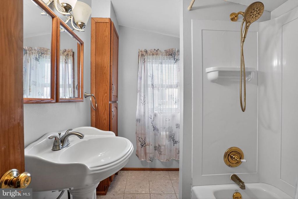 Image 46 of property listing at 3500 GLENWOOD RD, Baltimore, MD 21220