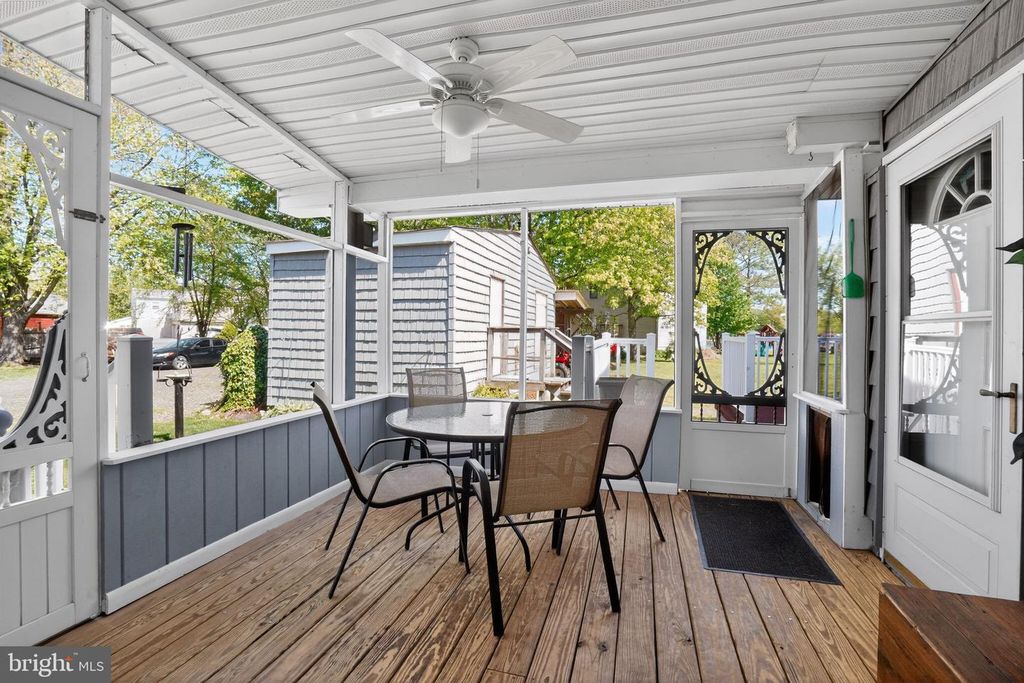 Image 53 of property listing at 3500 GLENWOOD RD, Baltimore, MD 21220