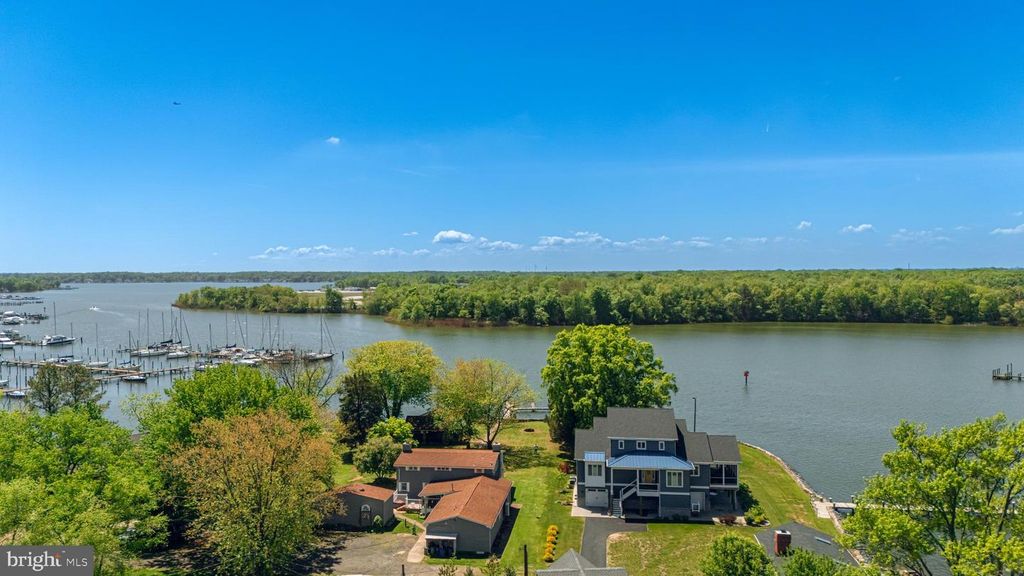 Image 61 of property listing at 3500 GLENWOOD RD, Baltimore, MD 21220