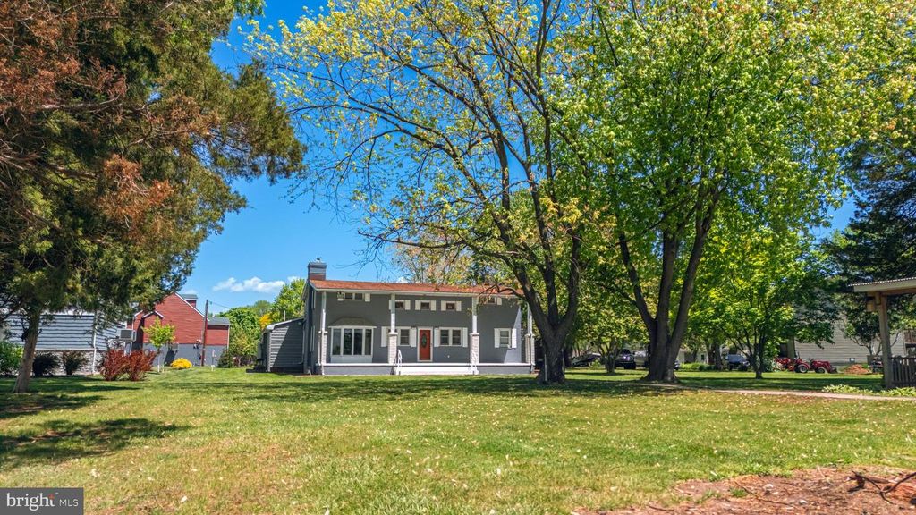 Image 65 of property listing at 3500 GLENWOOD RD, Baltimore, MD 21220