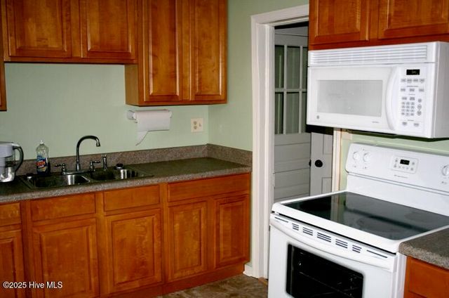 202 W Church Street, Edenton, NC 27932