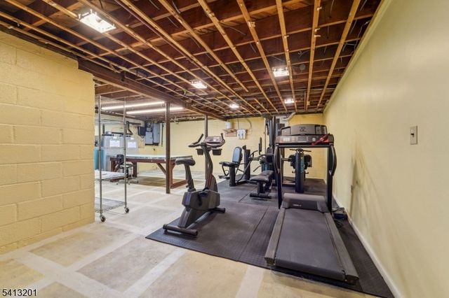 225 Emmans Rd, Roxbury Twp., NJ 07836