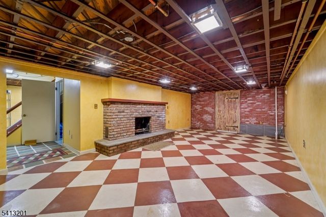 225 Emmans Rd, Roxbury Twp., NJ 07836