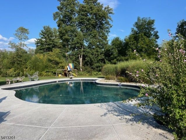 225 Emmans Rd, Roxbury Twp., NJ 07836