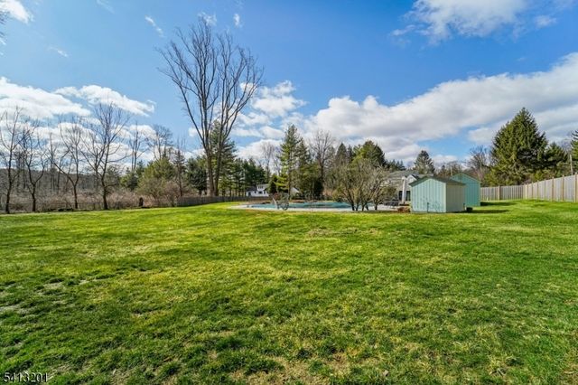 225 Emmans Rd, Roxbury Twp., NJ 07836