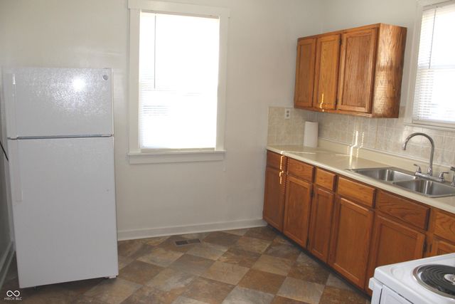 201 E Franklin Street, Greencastle, IN 46135