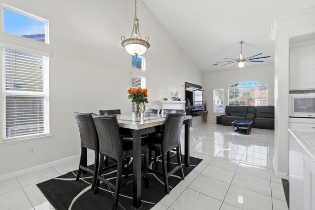 2857 E Ryan Lane, Fresno, CA 93720