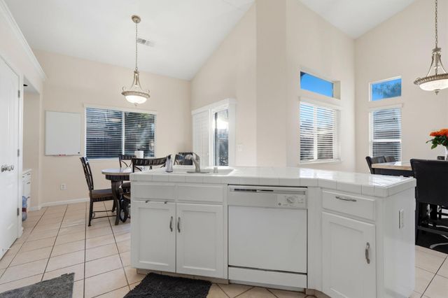 2857 E Ryan Lane, Fresno, CA 93720