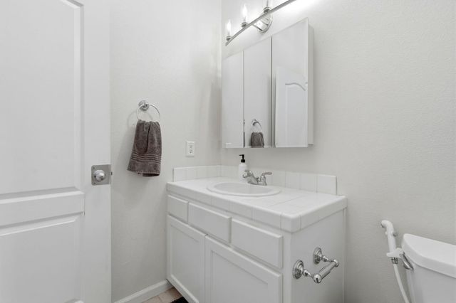 2857 E Ryan Lane, Fresno, CA 93720