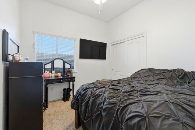 2857 E Ryan Lane, Fresno, CA 93720