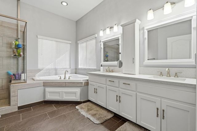 2857 E Ryan Lane, Fresno, CA 93720