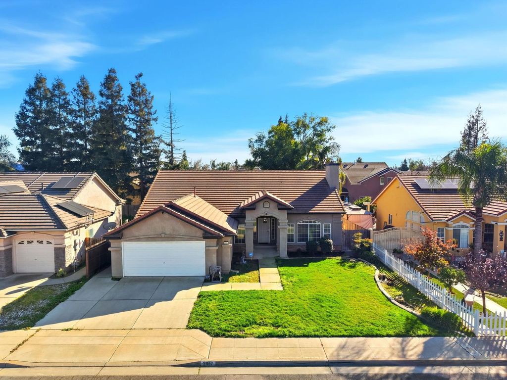 2857 E Ryan Lane, Fresno, CA 93720