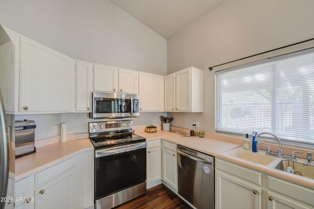 1441 W Lobster Trap Drive, Gilbert, AZ 85233