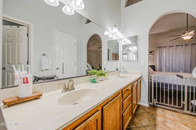 1441 W Lobster Trap Drive, Gilbert, AZ 85233