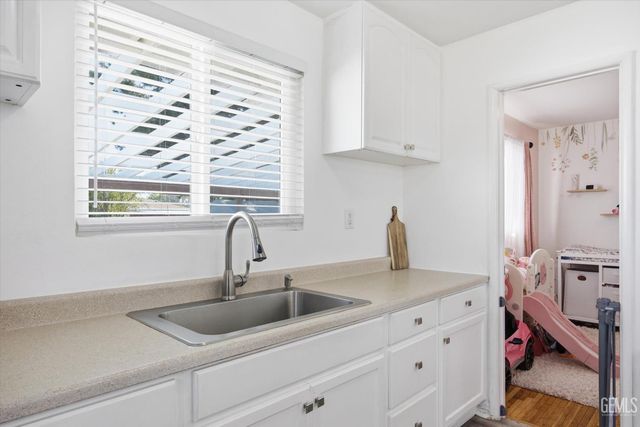 108 Curran Street, Bakersfield, CA 93309