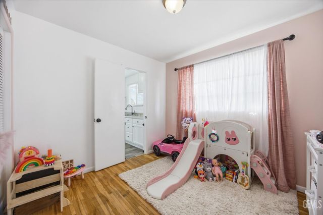 108 Curran Street, Bakersfield, CA 93309