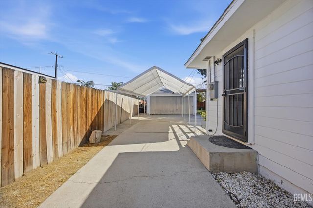 108 Curran Street, Bakersfield, CA 93309