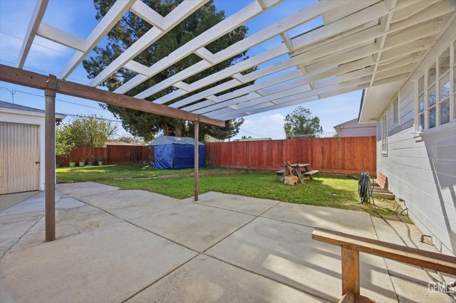 108 Curran Street, Bakersfield, CA 93309