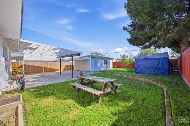 108 Curran Street, Bakersfield, CA 93309