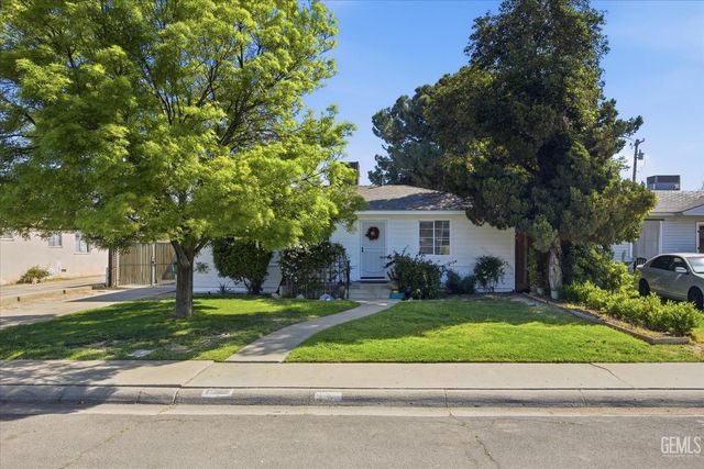 108 Curran Street, Bakersfield, CA 93309