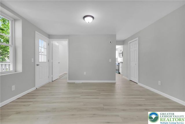 61 North locust Street, Easton, PA 18042