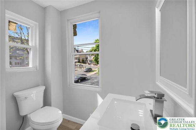 61 North locust Street, Easton, PA 18042