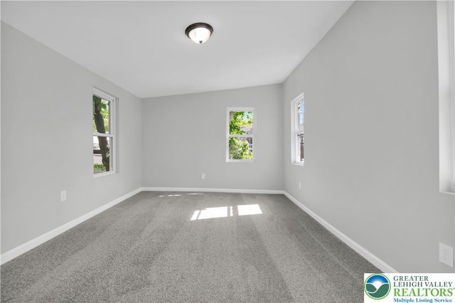 61 North locust Street, Easton, PA 18042