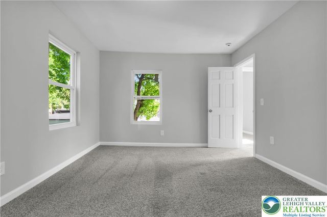 61 North locust Street, Easton, PA 18042