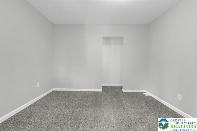 61 North locust Street, Easton, PA 18042