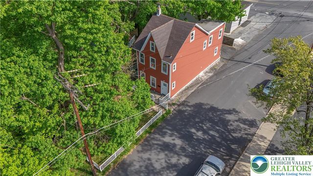 61 North locust Street, Easton, PA 18042