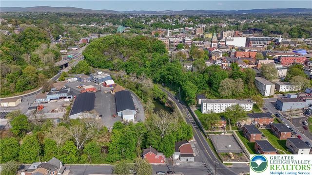 61 North locust Street, Easton, PA 18042